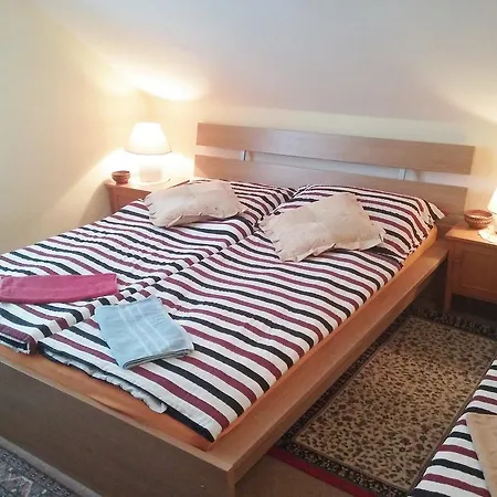 Hugo Guest house 3*