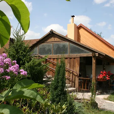Hugo Guest house 3*