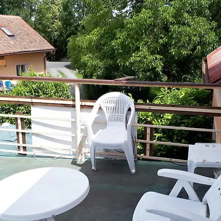 Hugo Guest house 3*