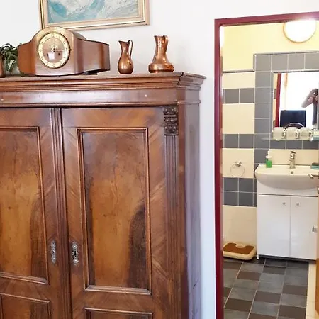 Hugo Guest house
