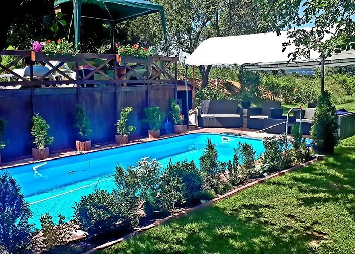 Hugo בית הארחה 3*