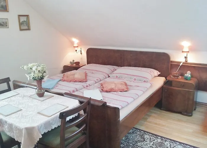 Hugo بيت ضيافة 3*