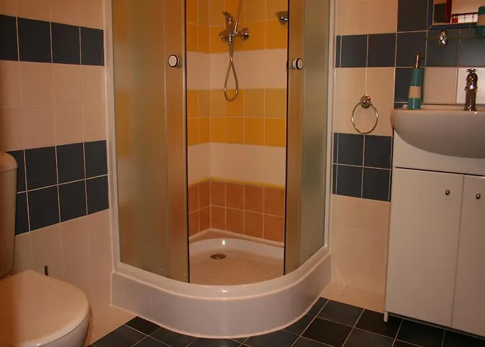 בית הארחה Hugo 3*